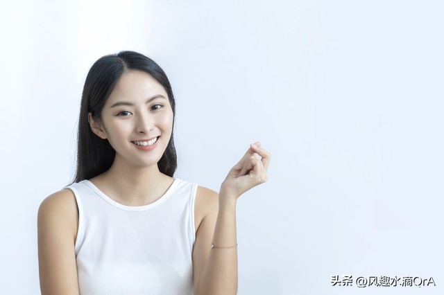 中国传统文化下，女性被赋予怎样的性别角色？对其又有哪些深刻影响？