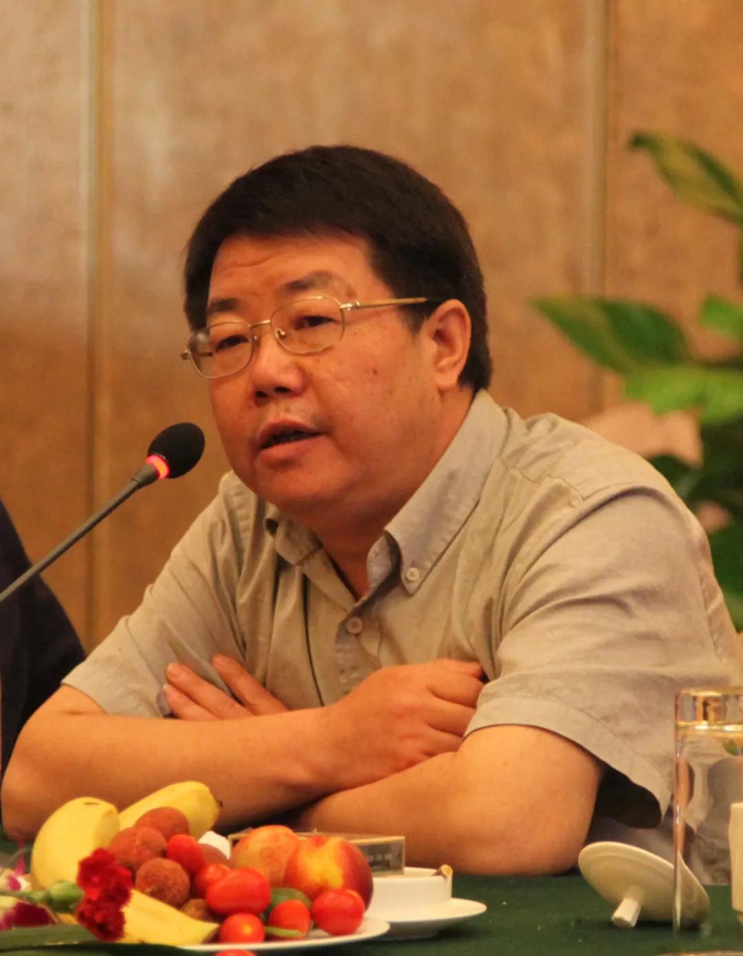 黑格尔精神辩证法_小谈黑格尔的美学思想_戏剧理论