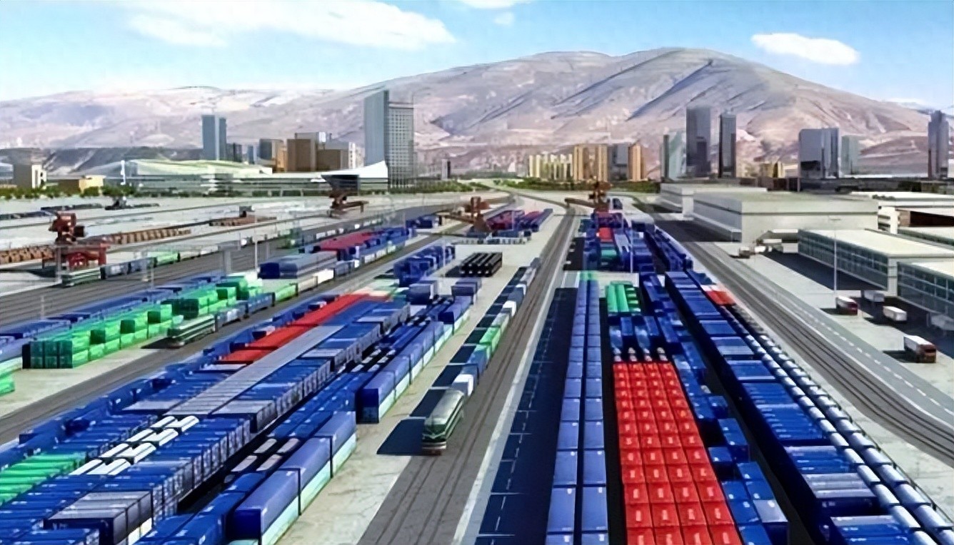 铁路货运如何突破困境？从运距短板到服务升级，全面迎战公路挑战