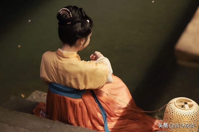 中国文化对性别角色的影响有哪些_古代女人地位低原因_生产力分工影响