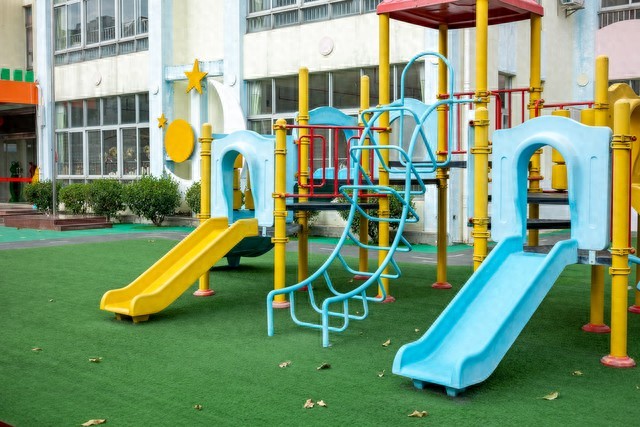 2026 年起幼儿园收费新规要落地，家长们这下心里有数啦